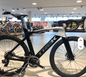 Bicicleta de Carretera CHART TOPPING MADONES SLR 9, Motocicleta Todoterreno para Nieve con Neumáticos Anchos, Bicicleta Eléctrica - Product Image 3