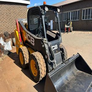 Achetez des chargeuses compactes JCB 135 avec une livraison rapide Ingénierie de qualité supérieure conçue pour une productivité élevée et une longue durée de vie - Product Image 3