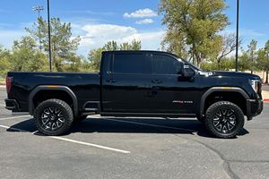 UTILISÉ LHD/RHD 2024 GMC SIERRA 2500HD AT4 - Product Image 2