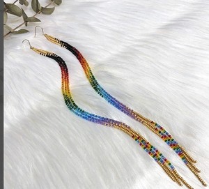 Pendientes de cuentas extra largos de arcoíris de oro negro Pendientes de cuentas de semillas de gran tamaño Flecos de ombre indio - Product Image 2