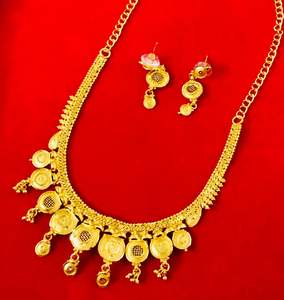 El conjunto de joyería de moda de Dubái Vintage chapado en oro de 24 quilates incluye collar, pendientes, brazaletes, peines, Material de cobre para Alemania - Product Image 2