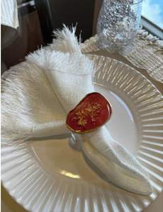 Ensemble élégant de 4 ronds de serviette en résine avec une touche de finition luxueuse pour les mariages, les anniversaires et les célébrations - Product Image 3