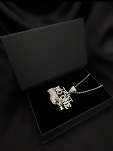 Colgante de Diamante de Alto Brillo para Hombre, Elaborado con Detalles de Precisión, Perfecto para Uso Diario y en Ocasiones Especiales, de la India - Product Image 6