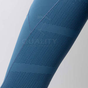 Medias de montar ligeras Medias de montar de tela que absorbe la humedad de secado rápido para jinetes activos al aire libre - Product Image 6