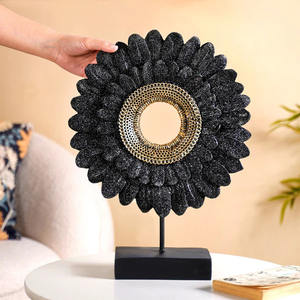 Noir Antique Couleur Ronde Sculpture De Table En Métal Ornements Décoratifs Moderne Décor À La Maison Accent Au Prix De Gros - Product Image 3