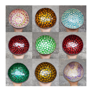 Cuencos de cáscara de coco lacados hechos a mano-Encanto natural y elegancia para cualquier entorno - Product Image 4