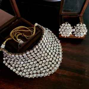 Conjunto de collar de moissanita Kundan de alta calidad con acabado dorado para mujer, perfecto para bodas, eventos festivos, conjunto de lujo para fiestas - Product Image 1