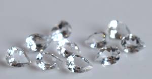 ลูกแพร์บุษราคัมสีขาวธรรมชาติตัด4x6มม. ตัดลูกแพร์บุษราคัมสีขาว - Product Image 3