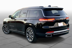 รถจี๊ปแกรนด์เชอโรกี แอล โอเวอร์แลนด์ 4WD SUV ปี 2023 มือสองสภาพดี - พร้อมส่ง - Product Image 5