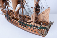 Kapal Model Kayu Friesland Bingkai Dekoratif Teknik Lukis untuk Dekorasi Rumah Vietnam T399 63Lx20Wx53.5H cm