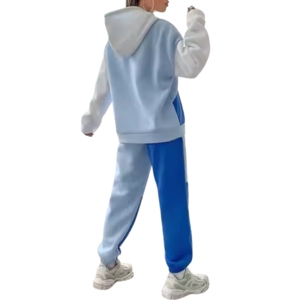 Vente en gros de vêtements de sport d'hiver pour femmes, survêtement de course à pied coupe ample avec impression personnalisée et service OEM, fabriqué au Pakistan - Product Image 5