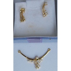 Juego de Joyería de Lujo Vintage para Mujer, con Diamantes, Diseño Floral en Aleación de Zinc, Engaste de Garra con Circonita y Perla, Ideal para Fiestas - Product Image 1