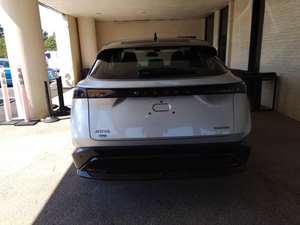 Véhicules d'occasion haut de gamme ARIIYA 2023 en promotion saisonnière : Smart, automatiques, en excellent état, prêts à rouler - Product Image 5