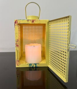 โคมไฟโลหะทำมือทนทานเปิดบานพับประตูเหล็กตกแต่งสวนสำหรับกลางแจ้งและบ้านสำหรับคริสต์มาสและเทียน - Product Image 6