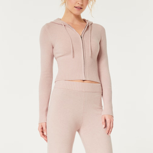 Streetwear Custom <b>Women's</b> <b>Sweatpants</b> and Cropped Hoodie Set High Waist Two Pieces Flared Tracksuits for Ladies - Product Image 4