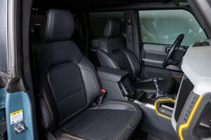 FO-RD BRO-NCO 2022 Extrêmement Propre, RHD/LHD, Boîte Manuelle 7 Vitesses, 4x4, Prêt à Livrer - Product Image 5