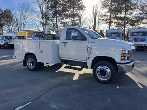 Durable 10 Wheeler Tractor Truck Head 6x4 <b>Diesel</b> Fleet Mover For Heavy Duty Logistics and <b>Container</b> Transport Business - Product Image 4