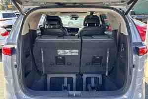 2024 pour Carnival SX Prestige FWD Conduite à Gauche Sièges en Cuir Caméra Arrière Occasion - Excellent État - Product Image 5