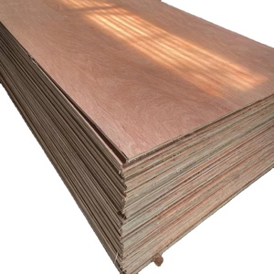 Contreplaqué de construction de haute qualité du fournisseur vietnamien Okoumé Face 5mm-28mm Taille standard 1220x2440mm pour meubles - Product Image 1