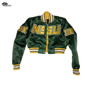 Chaqueta de hombre de estilo de calle Premium acolchada con diamantes de colores personalizados con logotipos de chenilla y bordado para el invierno - Product Image 5