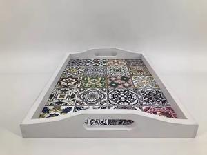 Plateau de service de bureau en bois décoratif enduit de résine fabriqué à la main organisateur polyvalent et plateau de service pour la maison et le bureau - Product Image 2