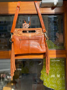 กระเป๋าหนังวัวเฟอร์มือจริงแบบใหม่มีสไตล์กระเป๋าสายหนังสไตล์ตะวันตกที่มีเครื่องมือกระเป๋าด้านข้างที่จับด้านบน - Product Image 5