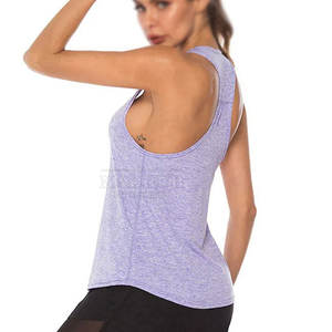 Camiseta sin mangas cómoda con aspecto simple y sensación ligera Top de algodón ligero con un acabado suave y un ajuste relajado - Product Image 3