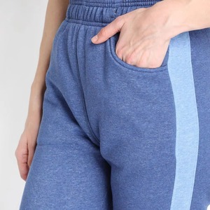 Chándal ligero de tendencia superior para mujer con logotipo personalizado Chándal de mujer de tela polar 100% algodón - Product Image 4