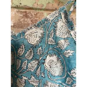 Mini-robe de plage souple bleu sarcelle à bretelles - Product Image 2