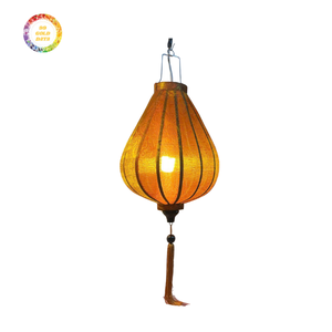 Linterna de seda vibrante: linternas de seda impresionantes y de alta calidad que agregan calidez y elegancia a cualquier habitación a un precio competitivo. - Product Image 1