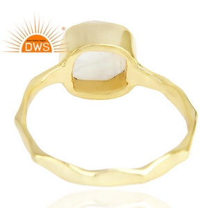 แหวนพลอยมูนสโตนสีรุ้งชุบสีทองแบบทุบเป็นของขวัญสำหรับผู้หญิง - Product Image 3