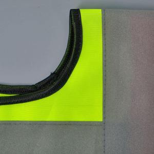 Chaleco de seguridad sin mangas de alta visibilidad con cinta reflectante para trabajadores de la construcción y exteriores - Product Image 4