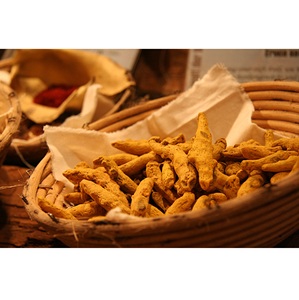 Curcuma Longa biologique séché, récolté à la main, pour épices, remèdes à base de plantes et naturels, prix de gros - Product Image 6