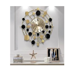 Horloge en métal classique forme Design créatif décoration en métal horloge murale chiffres horloges murales géométriques en métal pour bureau - Product Image 5