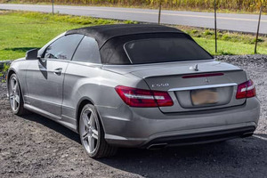 Mercedes-Benz E550 Cabriolet 2013 Usado, Lujo, Rendimiento, Descapotable, Elegancia, En Venta - Product Image 2
