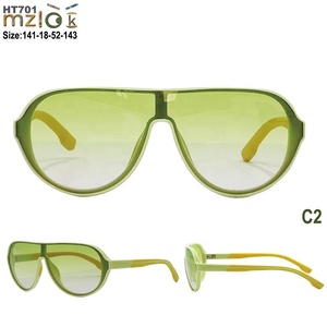Gafas Deportivas Flexibles Mizilook ]701 TR TAC, las Mejores Gafas de Sol con Degradado de Color para Ciclismo, Gafas de Exterior para Hombre con Antideslizante de Goma - Product Image 5