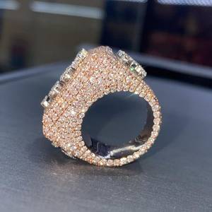 Anillo de lujo chapado en rodio, plata de ley 925, alto brillo, con diamantes de moissanita VVS en engaste pavé, para uso unisex en fiestas. - Product Image 3