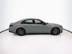 Mercedes-Benz Classe E 350 RWD berline d'occasion en excellent état, boîte automatique 9 vitesses, 255 ch, à vendre - Product Image 6