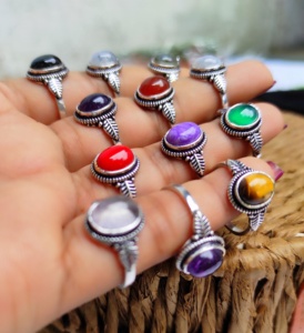 แหวนอัญมณีสีเงินสเตอร์ลิงและกันน้ำได้สำหรับงานเลี้ยงครบรอบ - Product Image 4