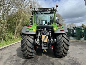 Tracteur Fendt 1050 d'occasion en excellent état, 20 CV, faible nombre d'heures, pour opérations agricoles intensives, haute productivité - Product Image 4