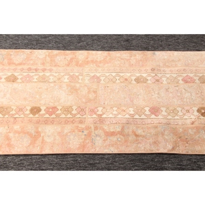 Alfombra turca de 2.7x6.6 pies, alfombra vintage de patchwork, alfombra geométrica naranja con elementos florales. - Product Image 5