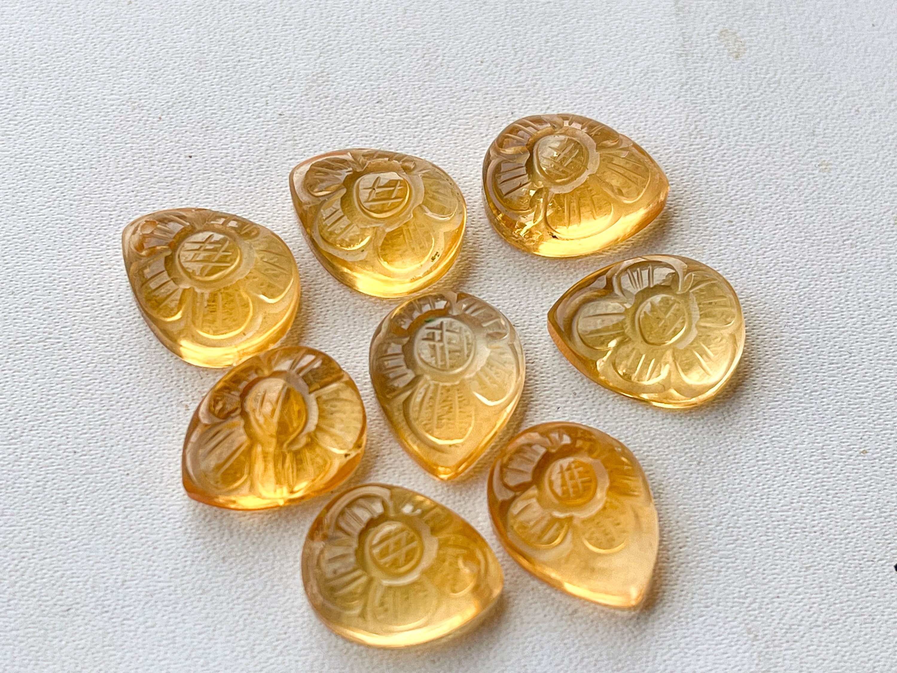 สีเหลือง