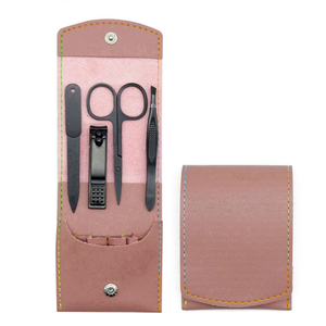 Juego de Manicura Profesional de Acero Inoxidable KAAMIR INSTRUMENTS KI-MK-87, Cortaúñas 4 en 1, Estuche Duradero Personalizado - Product Image 6