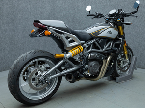 Motocyclettes de luxe robustes 56KRZR225P3012423 2023 FTR R Industrial Carbon Sport ABS Haute Performance Naked Bike OEM Origine US - Product Image 3