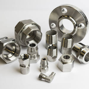 Connecteurs de tuyaux hydrauliques usinés CNC personnalisés - Product Image 3