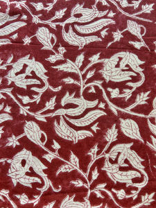 Tissu en coton imprimé à la main, motif floral de vigne Mughal en maron, tradition japonaise, motifs floraux équilibrés - Product Image 4