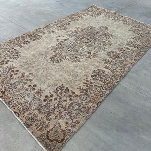 พรมวินเทจ ขนาด 5.3x9.1 ฟุต สีน้ำตาลเทา ลายตารางหมากรุก ทำจากขนสัตว์ พรมตุรกี - Product Image 4