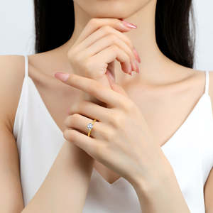 Luxe fait à la main pierres précieuses fines or 18K 14K creux 1 carat diamant bijoux de mariage femmes bague Moissanite - Product Image 5