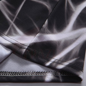 Venta al por mayor de camisetas de manga corta para hombre logotipo personalizado diseño de sublimación 220g poliéster/algodón Material sólido patrón 3D para adultos - Product Image 5