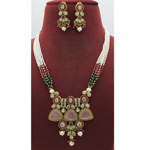 Juego de colgantes de calidad superior con acabado dorado radiante con pendientes para mujer, joyería de diseñador para colección de ropa de boda - Product Image 1